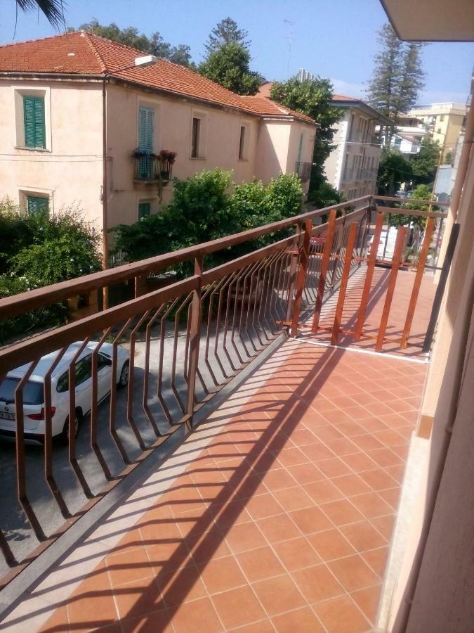 Camera Sui Tigli Hotel Тропеа Екстериор снимка